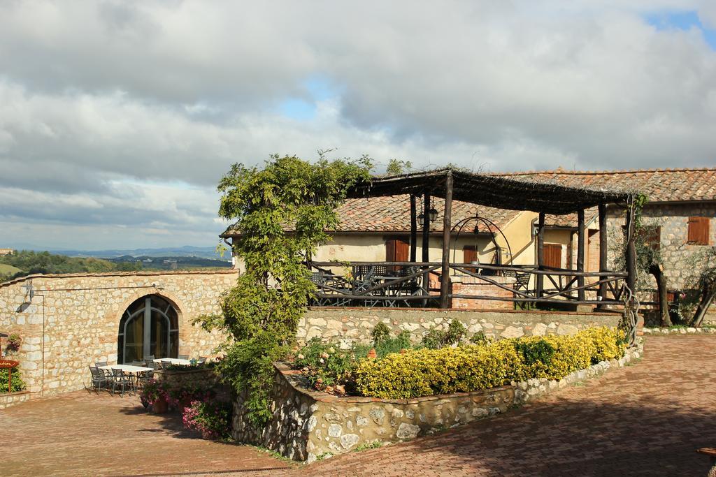 Antico Borgo Poggiarello Hostal Monteriggioni Habitación foto