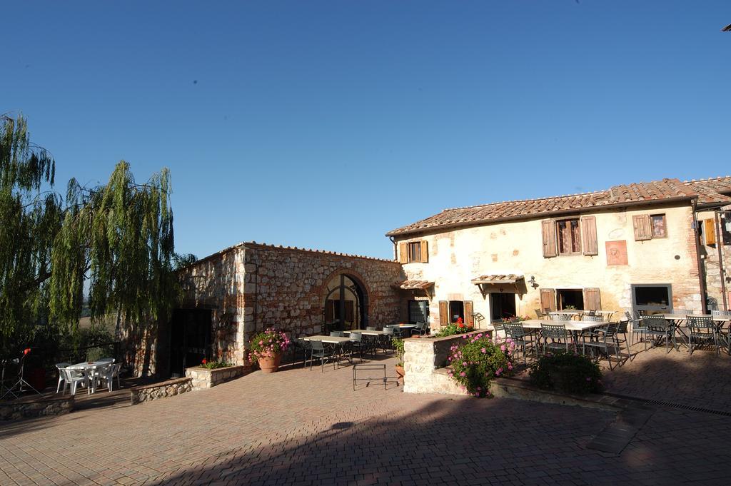 Antico Borgo Poggiarello Hostal Monteriggioni Habitación foto