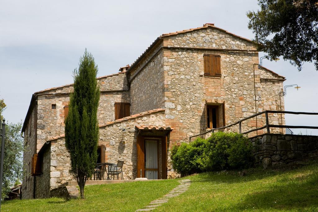 Antico Borgo Poggiarello Hostal Monteriggioni Habitación foto